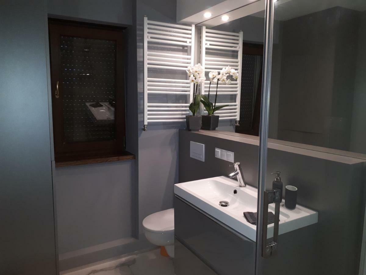 Apartamenty Centrum- Kochanowskiego -Dawniej Two-Bedroom Apartment Zielona Góra Exteriör bild